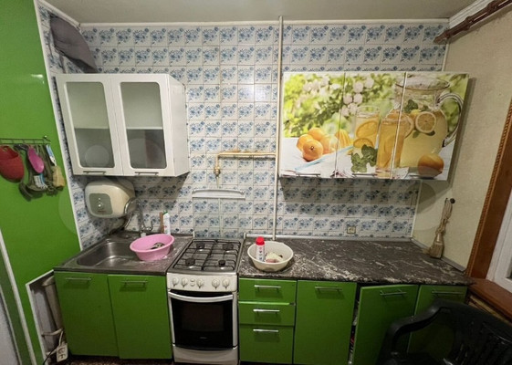 Продам трехкомнатную (3-комн.) квартиру, Маршала Жукова ул, 27, Симферополь г