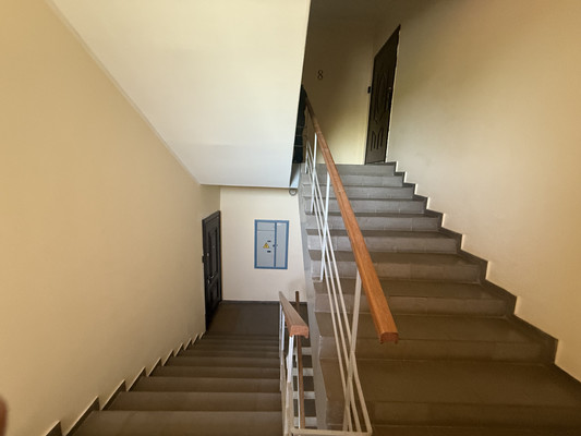 Продам трехкомнатную (3-комн.) квартиру, И.Франко б-р, 6в, Симферополь г