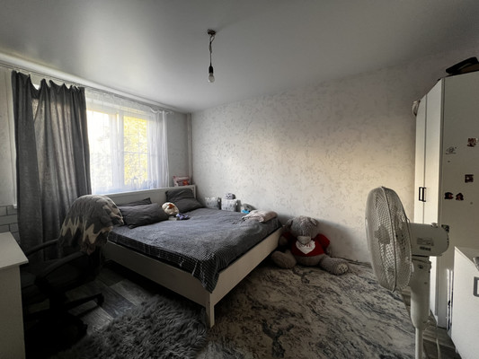 Продам трехкомнатную (3-комн.) квартиру, Таллинская ул, 12, Москва г