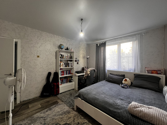 Продам трехкомнатную (3-комн.) квартиру, Таллинская ул, 12, Москва г