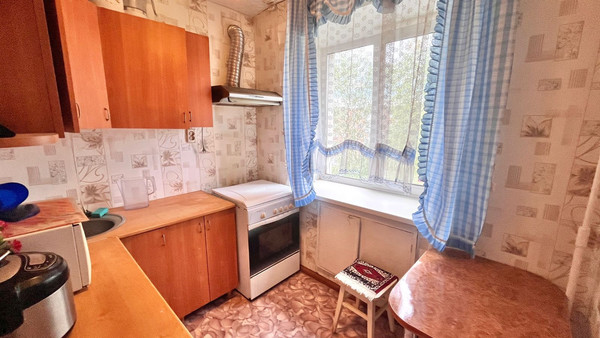 Продам двухкомнатную (2-комн.) квартиру, 1 Мая ул, 83, Воткинск г
