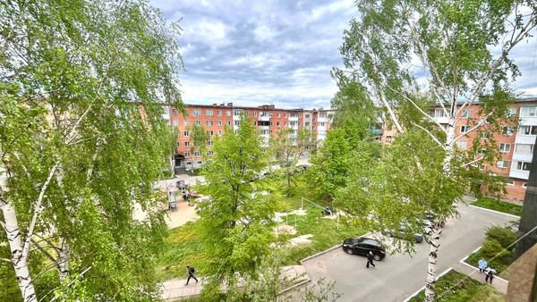 Продам двухкомнатную (2-комн.) квартиру, 1 Мая ул, 83, Воткинск г
