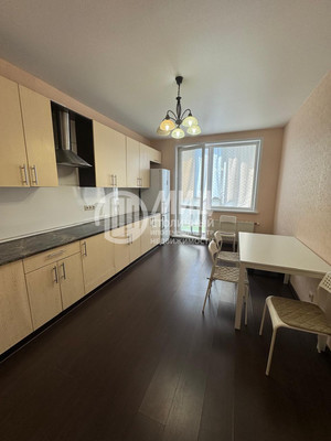 Продам двухкомнатную (2-комн.) квартиру, Троицкая ул, 23, Москва г