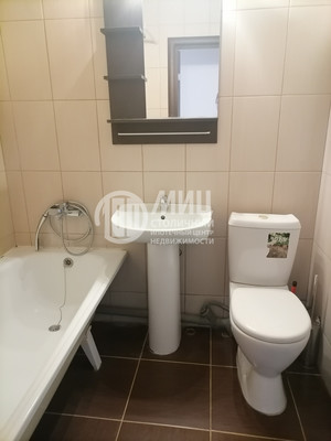 Продам двухкомнатную (2-комн.) квартиру, Троицкая ул, 23, Москва г
