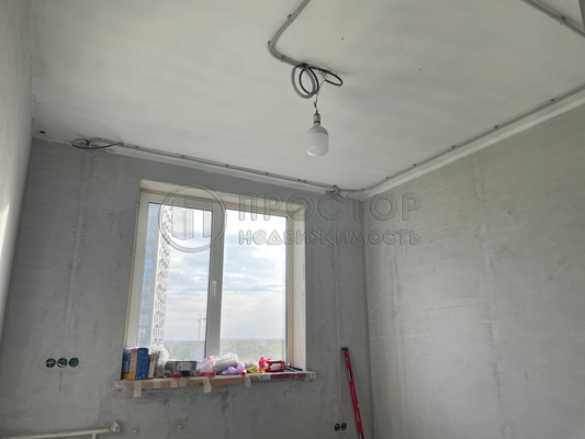 Продам трехкомнатную (3-комн.) квартиру, Домостроительная ул, 3, Москва г