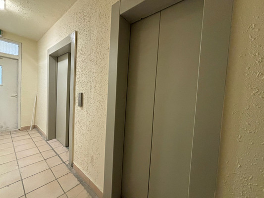 Продам двухкомнатную (2-комн.) квартиру, Рождественская ул, 31, Москва г