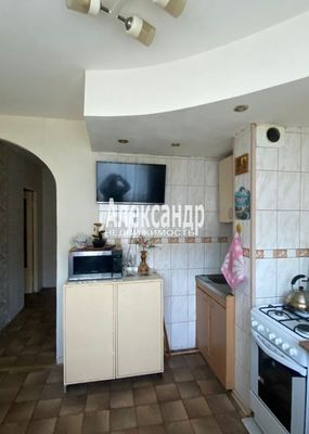 Продам многокомнатную квартиру, Шлиссельбургский пр-кт, 5к2, Санкт-Петербург г