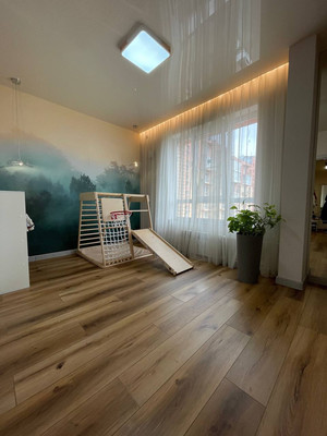 Продам трехкомнатную (3-комн.) квартиру, Норильская ул, 6, Иркутск г