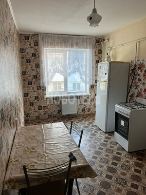 Сдам двухкомнатную (2-комн.) квартиру, Дивизионный 1-й пер, 1, Крымск г