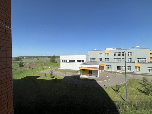 Продам двухкомнатную (2-комн.) квартиру, 65 лет Победы б-р, 6а, Серпухов г