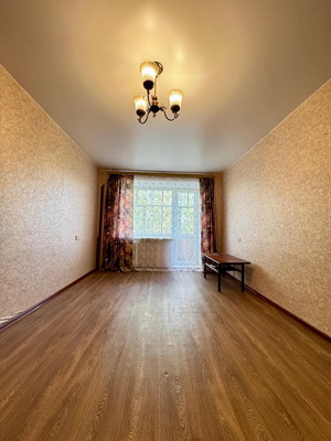 Продам двухкомнатную (2-комн.) квартиру, Черных ул, 30, Нижний Тагил г