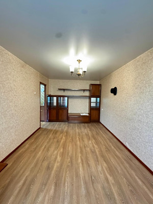 Продам двухкомнатную (2-комн.) квартиру, Черных ул, 30, Нижний Тагил г