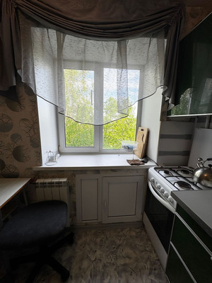 Продам двухкомнатную (2-комн.) квартиру, Черных ул, 30, Нижний Тагил г