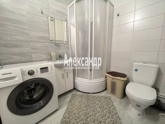 Продам однокомнатную (1-комн.) квартиру, Ручьевский пр-кт, 9, Мурино п