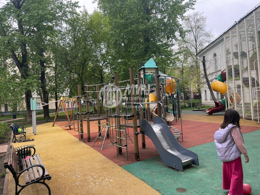 Продам трехкомнатную (3-комн.) квартиру, Старая Басманная ул, 22кАс3, Москва г