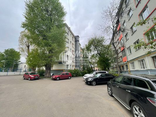 Продам трехкомнатную (3-комн.) квартиру, Старая Басманная ул, 22кАс3, Москва г