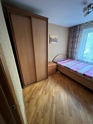 Продам трехкомнатную (3-комн.) квартиру, Онежская ул, 53/1, Москва г