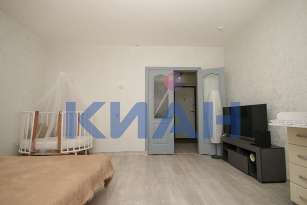 Продам двухкомнатную (2-комн.) квартиру, Молокова ул, 10, Красноярск г