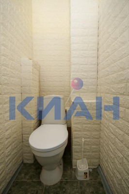 Продам двухкомнатную (2-комн.) квартиру, Молокова ул, 10, Красноярск г