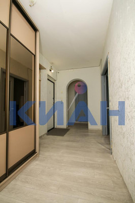 Продам двухкомнатную (2-комн.) квартиру, Молокова ул, 10, Красноярск г