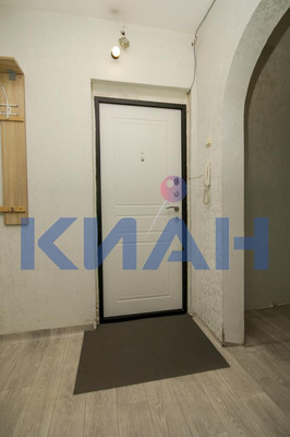 Продам двухкомнатную (2-комн.) квартиру, Молокова ул, 10, Красноярск г