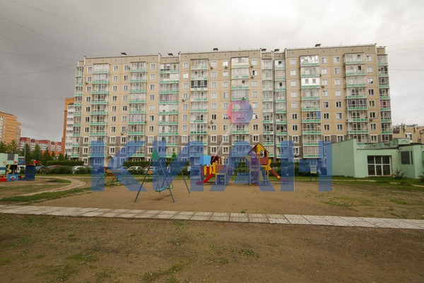 Продам двухкомнатную (2-комн.) квартиру, Молокова ул, 10, Красноярск г