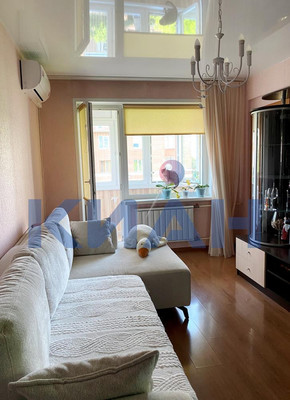 Продам трехкомнатную (3-комн.) квартиру, Республики ул, 44, Красноярск г