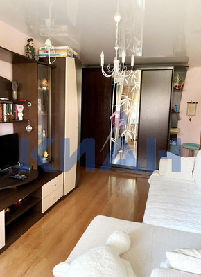 Продам трехкомнатную (3-комн.) квартиру, Республики ул, 44, Красноярск г
