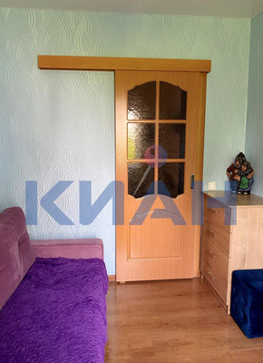 Продам трехкомнатную (3-комн.) квартиру, Республики ул, 44, Красноярск г
