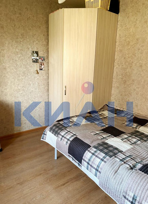 Продам трехкомнатную (3-комн.) квартиру, Республики ул, 44, Красноярск г
