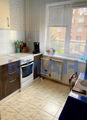 Продам трехкомнатную (3-комн.) квартиру, Республики ул, 44, Красноярск г