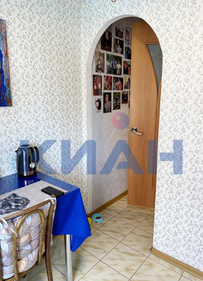 Продам трехкомнатную (3-комн.) квартиру, Республики ул, 44, Красноярск г