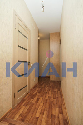 Продам двухкомнатную (2-комн.) квартиру, Александра Матросова ул, 32, Красноярск г