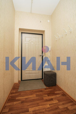 Продам двухкомнатную (2-комн.) квартиру, Александра Матросова ул, 32, Красноярск г