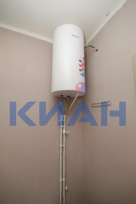 Продам двухкомнатную (2-комн.) квартиру, Александра Матросова ул, 32, Красноярск г