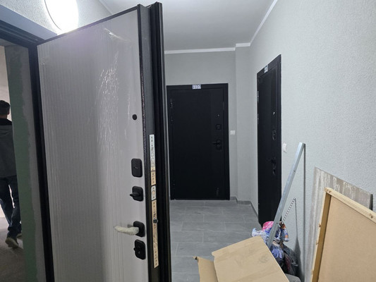 Продам двухкомнатную (2-комн.) квартиру, Генерала Челнокова ул, 27к4, Калининград г