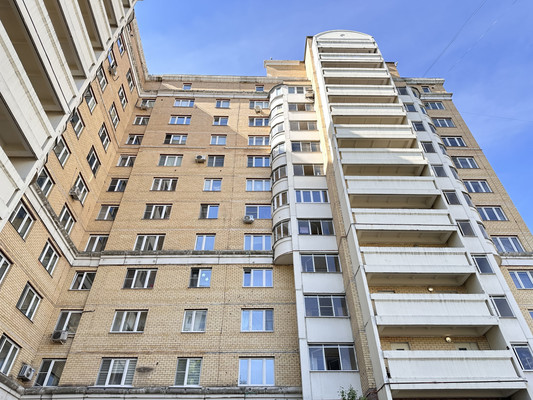 Продам однокомнатную (1-комн.) квартиру, Миллионная ул, 1, Москва г