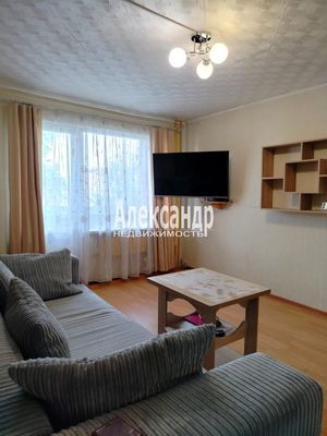 Продам двухкомнатную (2-комн.) квартиру, Загородная ул, 7Б, Лахденпохья г