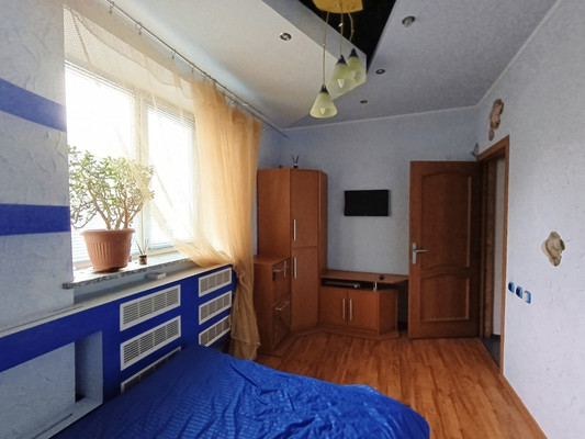Продам двухкомнатную (2-комн.) квартиру, Советская ул, 1А, Пионерский г