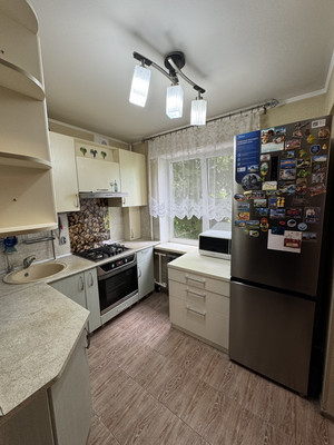 Продам трехкомнатную (3-комн.) квартиру, им. Селезнева ул, 104, Краснодар г