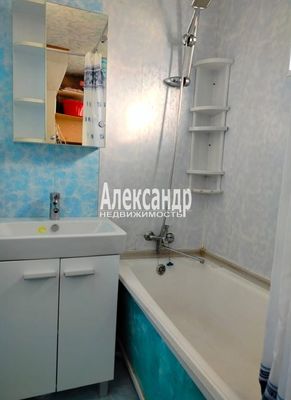 Продам двухкомнатную (2-комн.) квартиру, Загородная ул, 7Б, Лахденпохья г