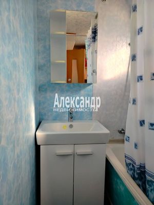 Продам двухкомнатную (2-комн.) квартиру, Загородная ул, 7Б, Лахденпохья г