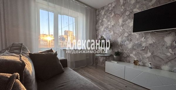 Продам однокомнатную (1-комн.) квартиру, 25 Октября пр-кт, 46, Гатчина г