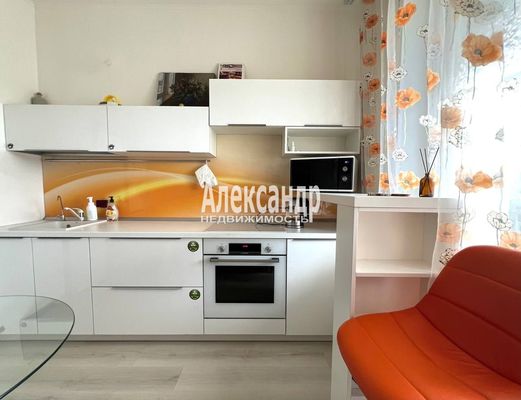 Продам однокомнатную (1-комн.) квартиру, Торфяная дор, 15к3, Санкт-Петербург г