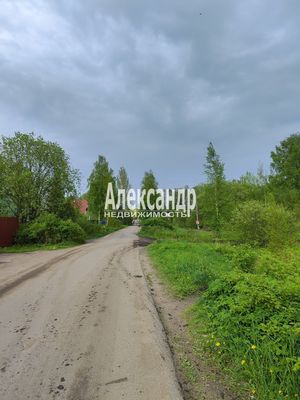 Продам участок 10 соток, ИЖС, им Андрея Катаева ул, Яр п, 50 км от города