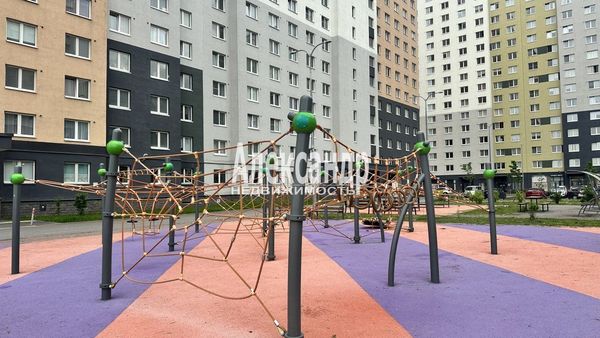 Продам однокомнатную (1-комн.) квартиру, Муринская дор, 27к3, Санкт-Петербург г