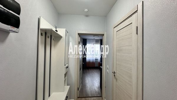 Продам однокомнатную (1-комн.) квартиру, Муринская дор, 27к3, Санкт-Петербург г