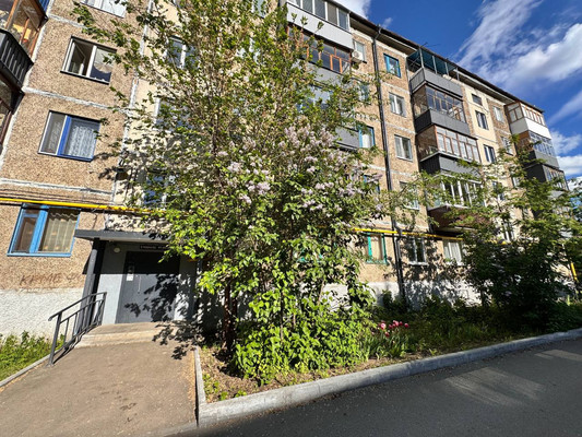 Продам двухкомнатную (2-комн.) квартиру, Короленко ул, 25, Казань г