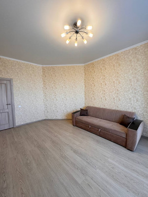 Продам двухкомнатную (2-комн.) квартиру, Павлюхина ул, 110В, Казань г