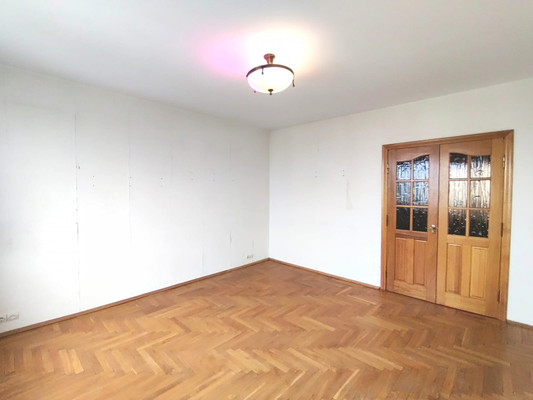 Продам трехкомнатную (3-комн.) квартиру, Старонародная ул, 4, Москва г